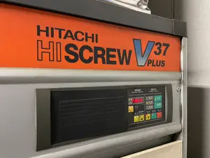 HITACHI コンプレッサー