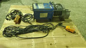 高速荷揚げウインチ　ユニパーUP-708V