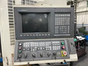 オークマ　立型マシニングセンター　
