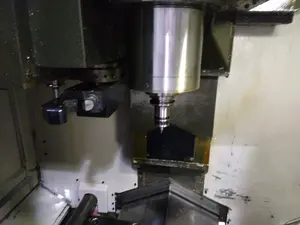 高速マシニングセンタ