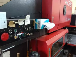 タレットパンチングプレス