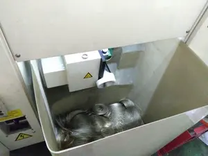 ワイヤー放電加工機