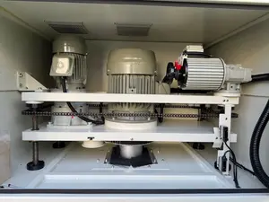 バリ取り機
