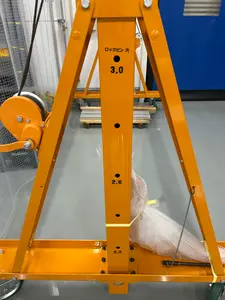ポータブル門型クレーン