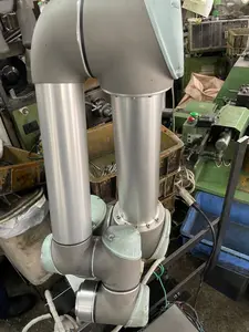 UNIVERSAL ROBOTS UR5 UR協働ロボット