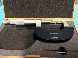 直進式ブレードマイクロメータ