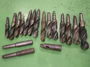 ドリル　φ５０～７５　１４本　ソケット２種３個　　まとめて　　ジャンク扱い