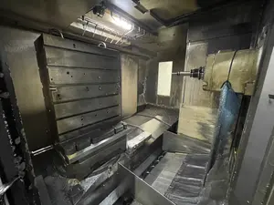 日立精機　横型マシニングセンター