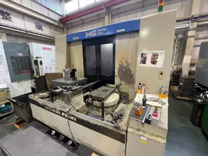日立精機　横型マシニングセンター