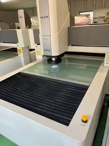 CNC画像寸法測定器