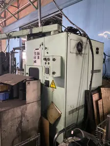 立型マシニングセンター