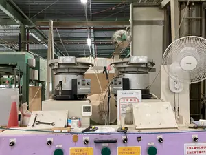 自動ダボ打ち機