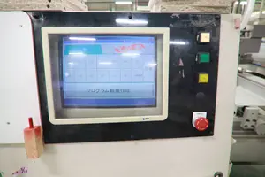 自動ダボ打ち機
