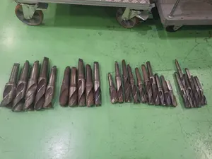 ●ドリル ３９本　●フラットドリル ２６本　　●ソケット６種１０個　まとめて　ジャンク扱い