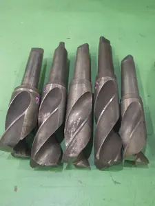 ●ドリル ３９本　●フラットドリル ２６本　　●ソケット６種１０個　まとめて　ジャンク扱い