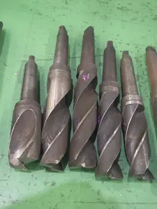 ●ドリル ３９本　●フラットドリル ２６本　　●ソケット６種１０個　まとめて　ジャンク扱い