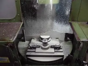 縦型マシニングセンタ（2パレ仕様）