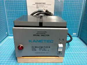 脱磁器