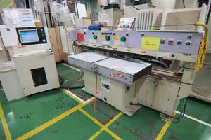 自動ダボ打ち機