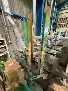 ミニギャングソー（自動挽割機）