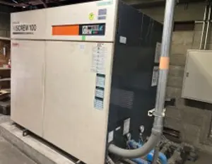 100kW スクリューコンプレッサ 水冷式