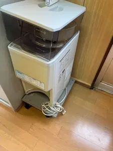 卓上型ウォータークーラー