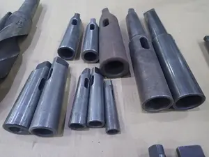  ●ドリル ４０本　●フラットドリル ２６本　　●ソケット10個　まとめて　ジャンク扱い