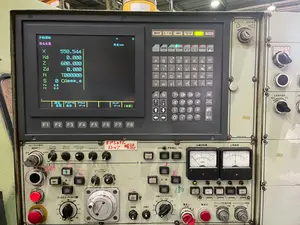 オークマ製旋盤　LC40