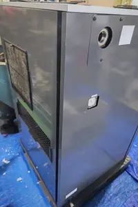 日立スクリューコンプレッサー（ドライヤー内蔵型）22KW