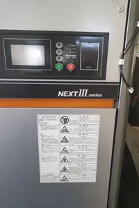 日立スクリューコンプレッサー（ドライヤー内蔵型）22KW