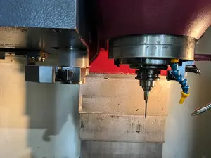 立マシニングセンター