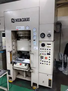 冷間成形用油圧プレス