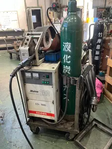 CO2・MAG アーク溶接機