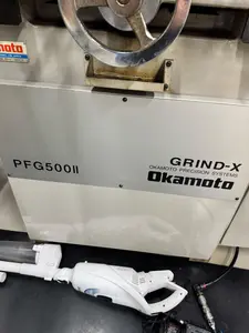 精密成形研削盤