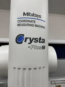 三次元測定機　Crysta-Plus
