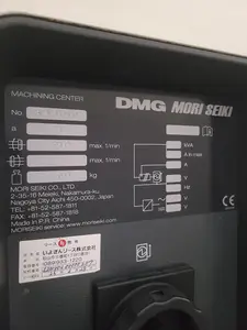 3軸立マシニングセンター