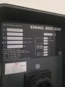 3軸立マシニングセンター