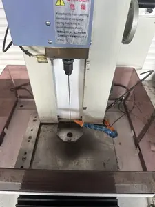 細穴放電加工機