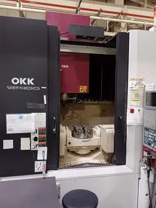 立形マシニングセンター