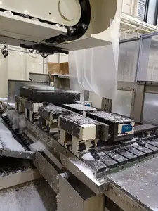 立形マシニングセンター