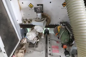 自動直線縁貼機