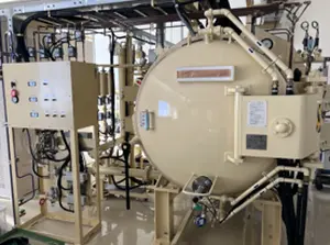 真空加圧焼成炉