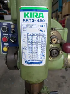 タッピングボール盤