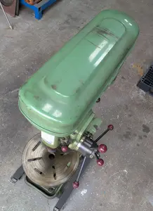 タッピングボール盤