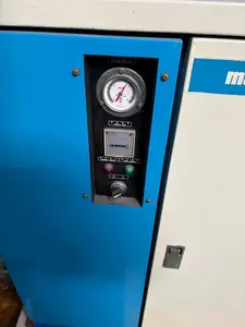 コンプレッサー