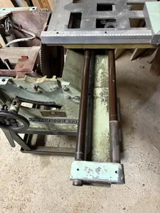 軸傾斜小型万能横切盤　ペティワーク PW-300