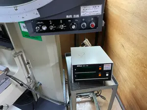 投影機　