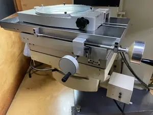 投影機　