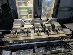 立型マシニングセンター