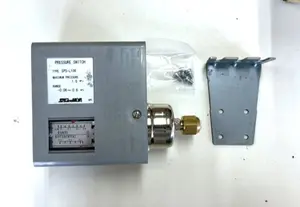 AT1/4 60X1.5（圧力計）+ SPS-L106（圧力スイッチ）　セット販売